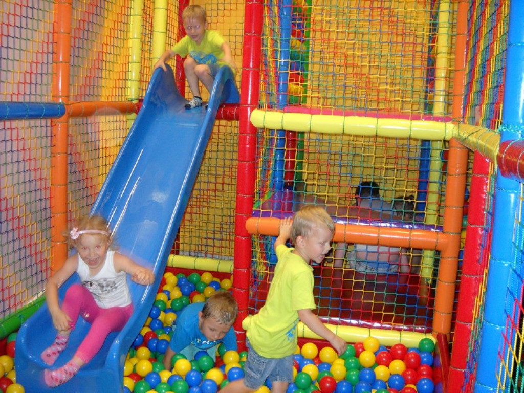 ROZPOCZĘCIE ROKU SZKOLNEGO W PRZEDSZKOLU PUBLICZNYM NR 6 W BRZEGU