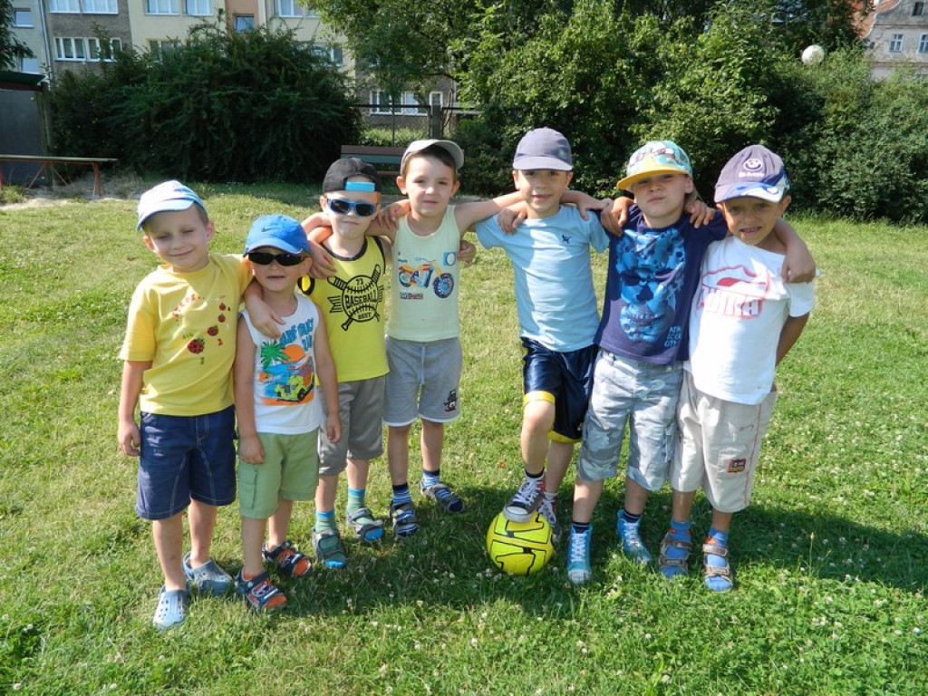 ROZPOCZĘCIE ROKU SZKOLNEGO W PRZEDSZKOLU PUBLICZNYM NR 6 W BRZEGU