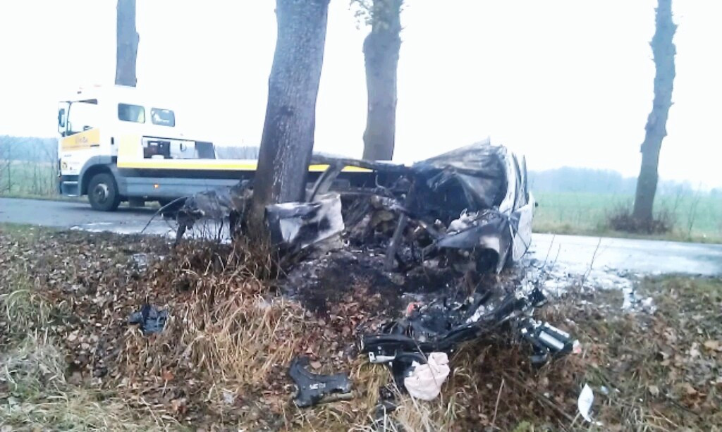 Tragiczny wypadek w Mąkoszycach. Jedna osoba nie żyje.