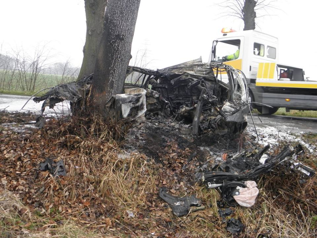 Tragiczny wypadek w Mąkoszycach. Jedna osoba nie żyje.