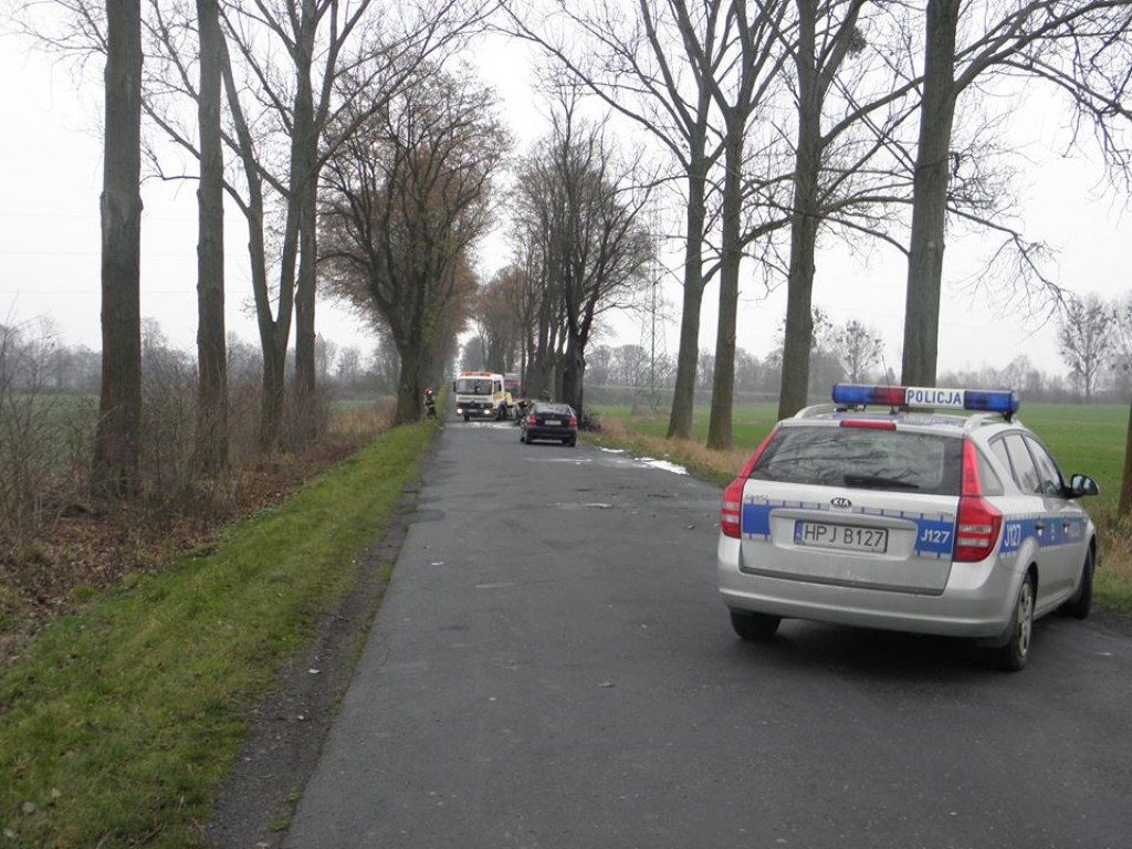 Tragiczny wypadek w Mąkoszycach. Jedna osoba nie żyje.