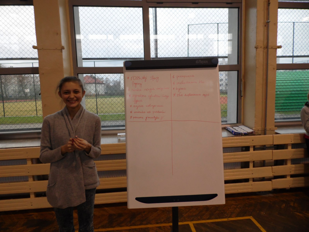 SPORTOWY OKRĄGŁY STÓŁ