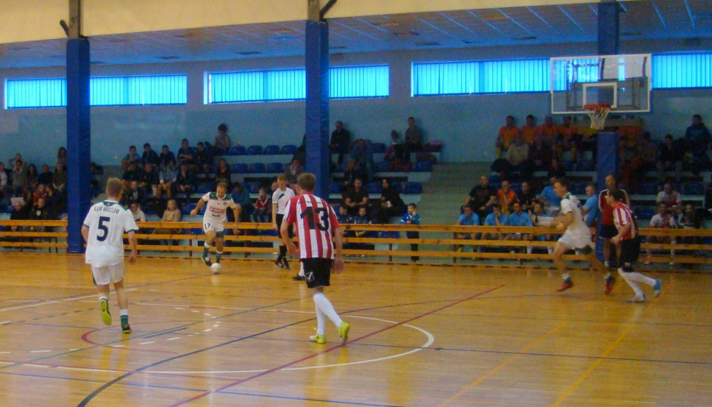 FUTSAL - II. LIGA  Dobra obrona, atak do poprawy