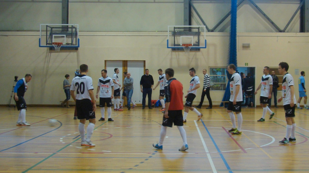 FUTSAL - II. LIGA  Dobra obrona, atak do poprawy