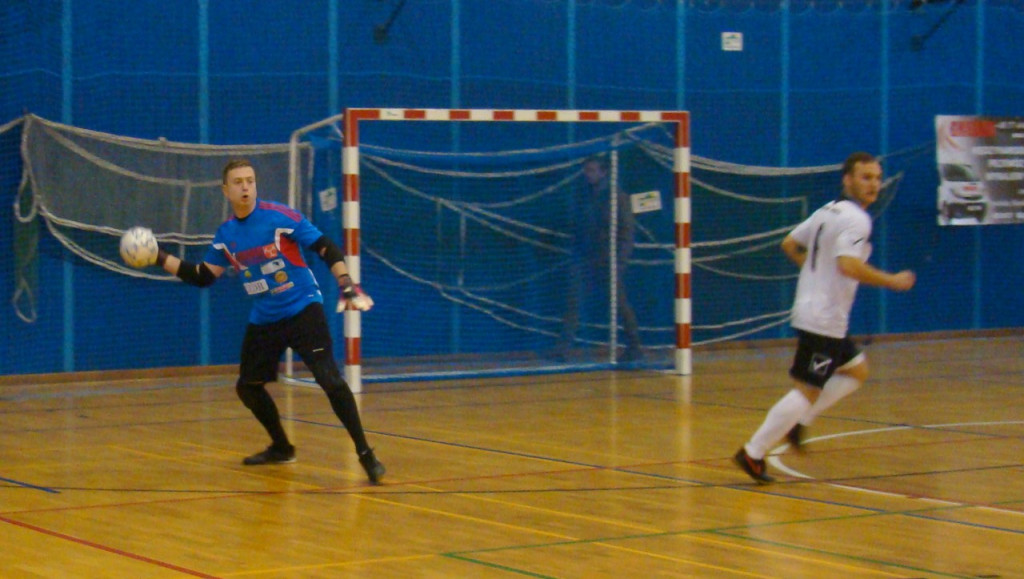 FUTSAL - II. LIGA  Dobra obrona, atak do poprawy