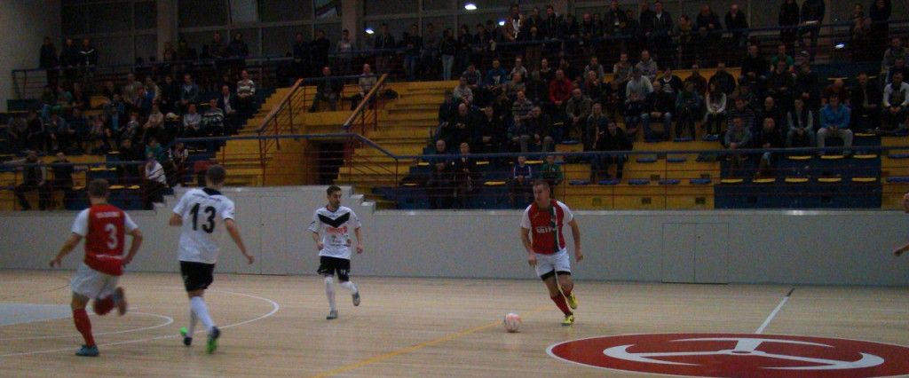 FUTSAL - II. LIGA  Dobra obrona, atak do poprawy