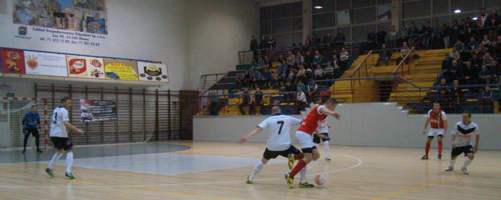 FUTSAL - II. LIGA  Dobra obrona, atak do poprawy