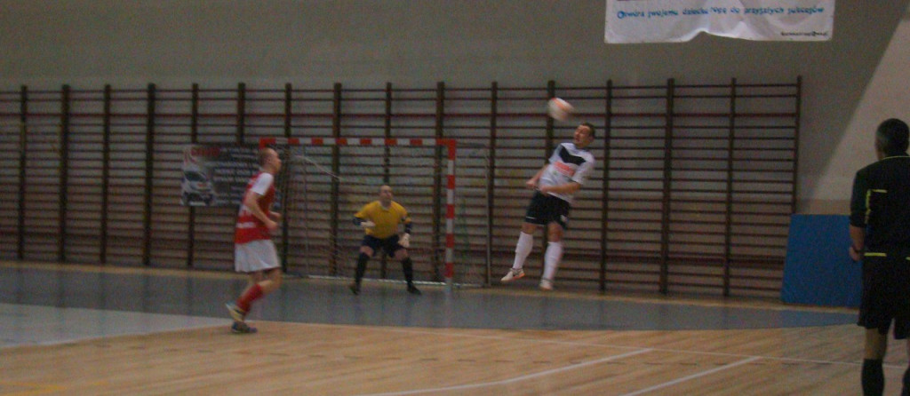FUTSAL - II. LIGA  Dobra obrona, atak do poprawy
