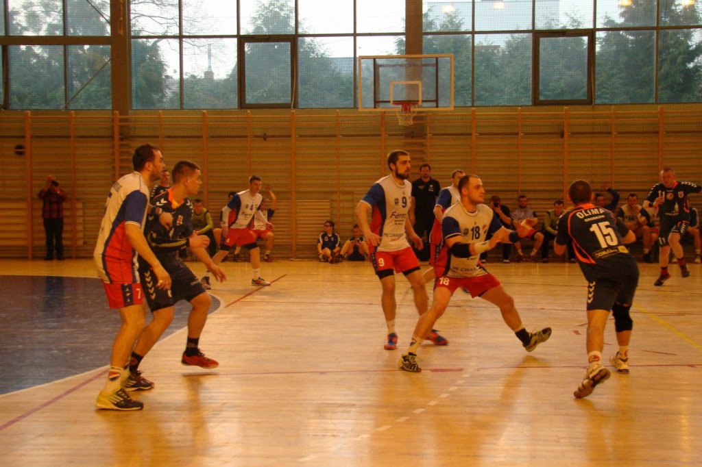 Przy pełnych trybunach