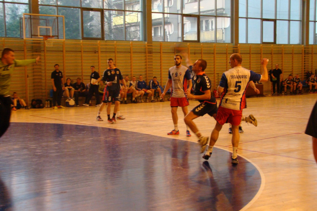 Przy pełnych trybunach