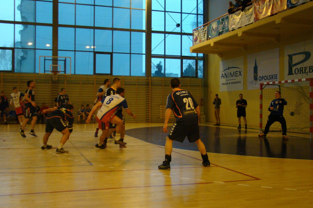 Przy pełnych trybunach