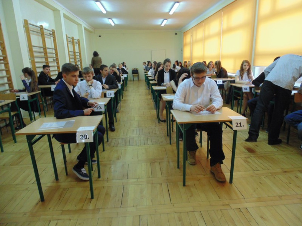 Ostatni dzień egzaminu gimnazjalnego - języki obce [galeria zdjęć]