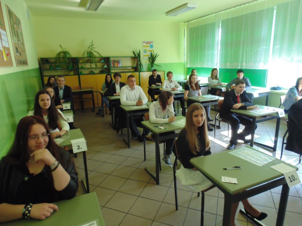 Ostatni dzień egzaminu gimnazjalnego - języki obce [galeria zdjęć]