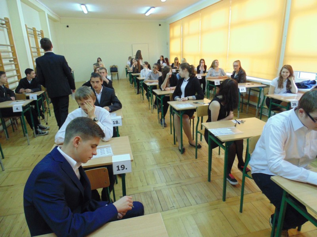 Ostatni dzień egzaminu gimnazjalnego - języki obce [galeria zdjęć]