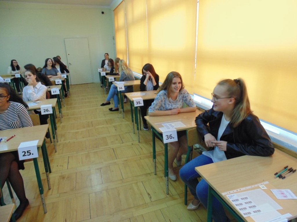 Ostatni dzień egzaminu gimnazjalnego - języki obce [galeria zdjęć]
