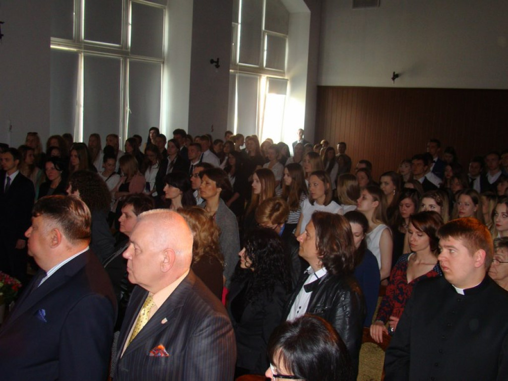 Uroczystość zakończenia roku w brzeskich szkołach średnich [FOTORELACJA]