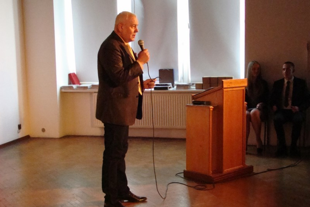 Uroczystość zakończenia roku w brzeskich szkołach średnich [FOTORELACJA]