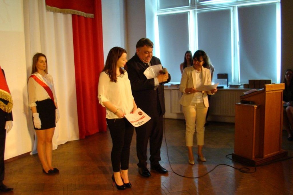 Uroczystość zakończenia roku w brzeskich szkołach średnich [FOTORELACJA]