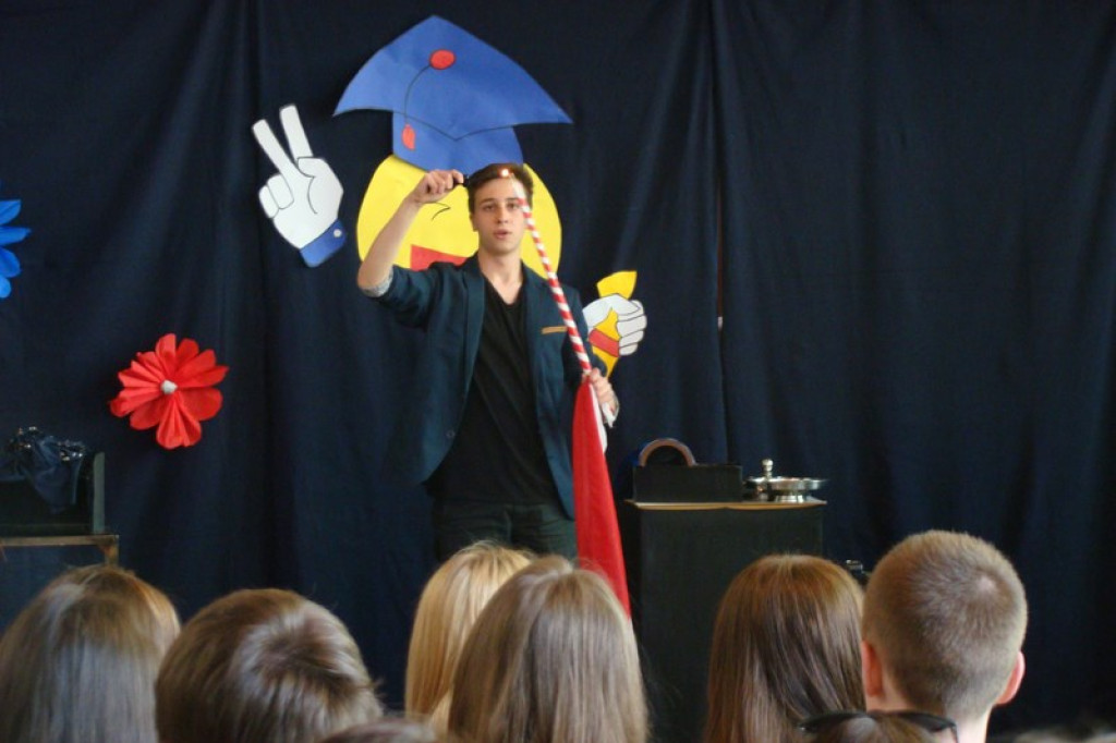 Ostatni dzień szkoły w I L.O. w Brzegu