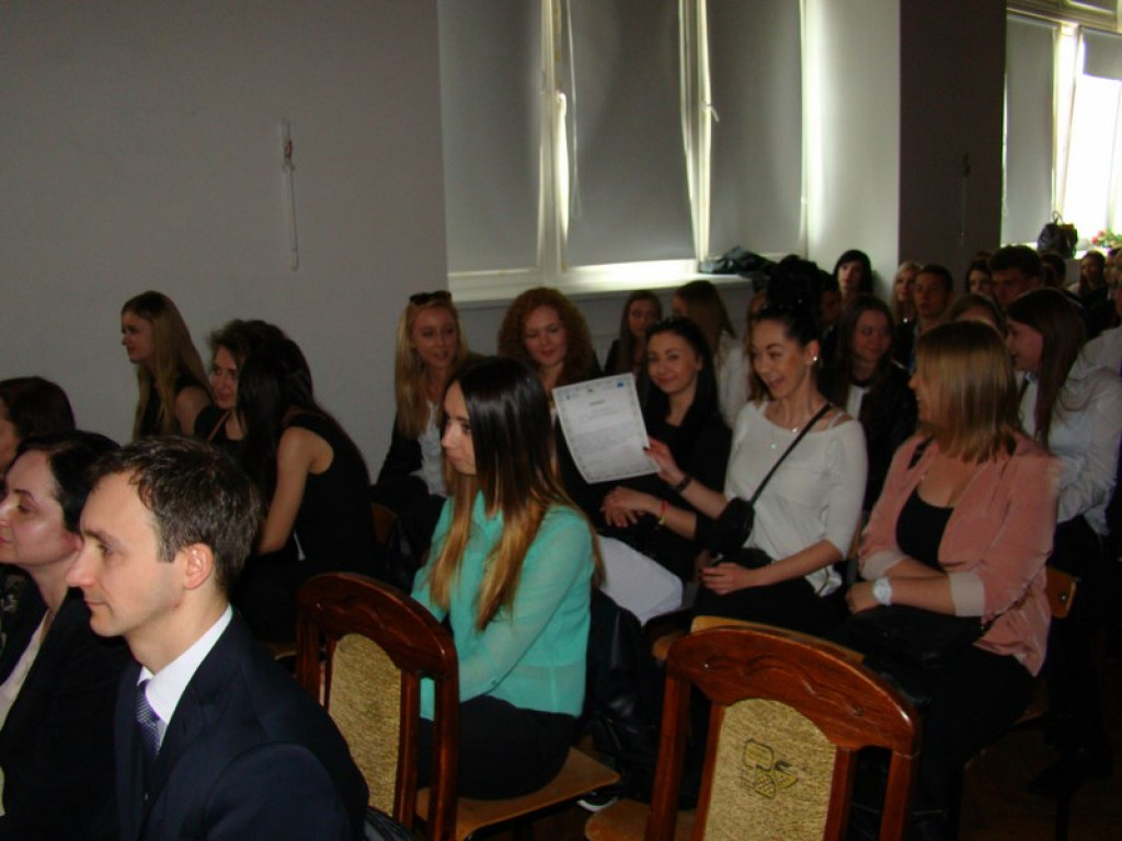 Uroczystość zakończenia roku w brzeskich szkołach średnich [FOTORELACJA]