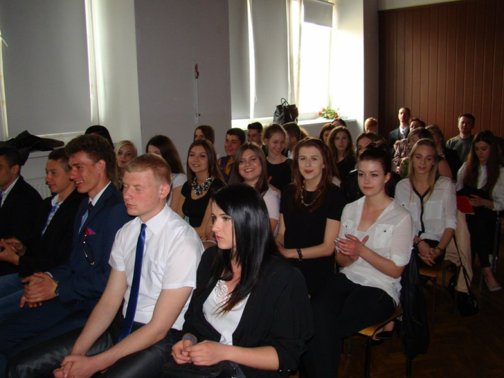 Uroczystość zakończenia roku w brzeskich szkołach średnich [FOTORELACJA]