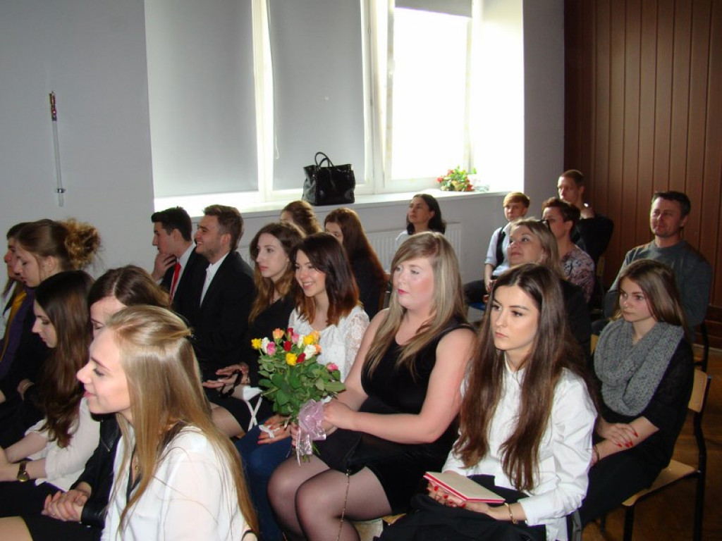 Uroczystość zakończenia roku w brzeskich szkołach średnich [FOTORELACJA]