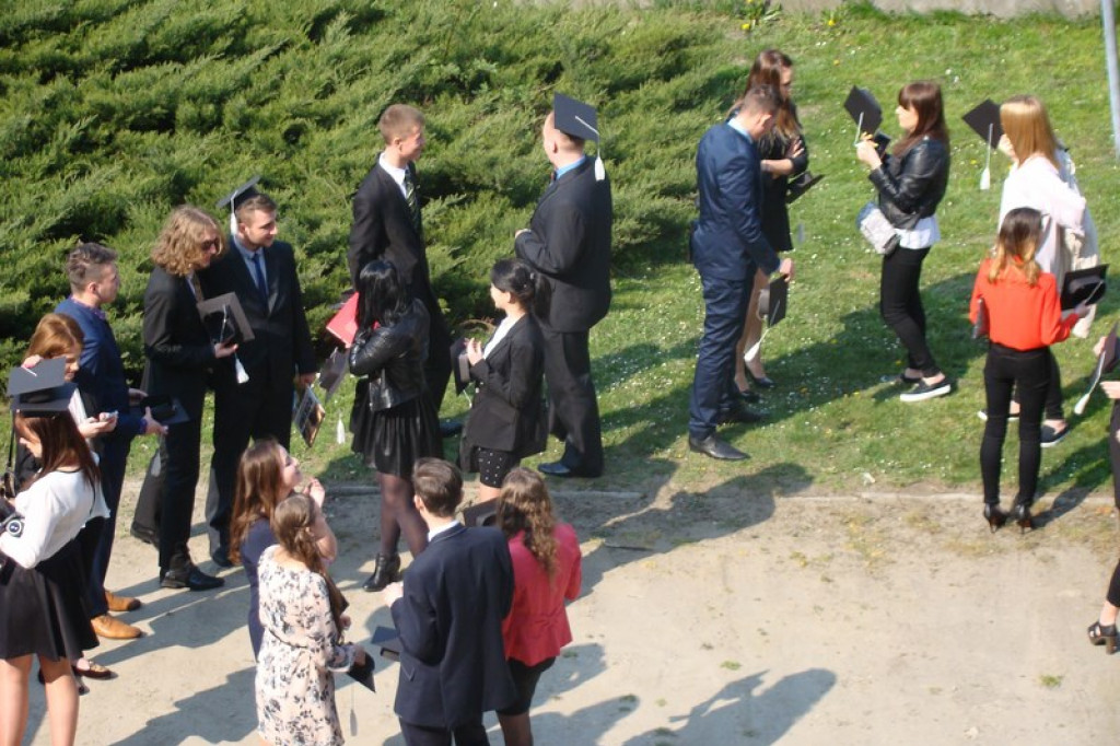 Ostatni dzień szkoły w I L.O. w Brzegu