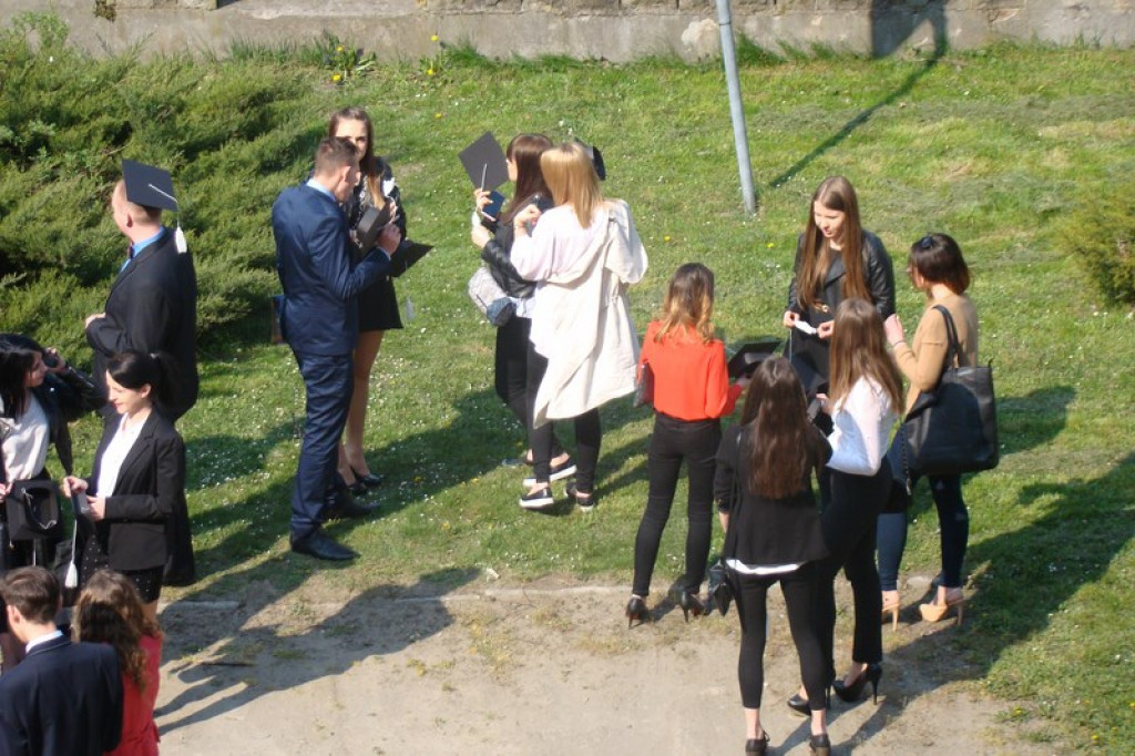 Ostatni dzień szkoły w I L.O. w Brzegu