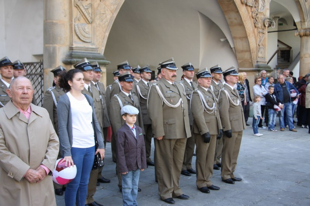 Trwają Dni Brzegu, Święto Flagi i prezentacja organizacji pozarządowych [fotorelacja]