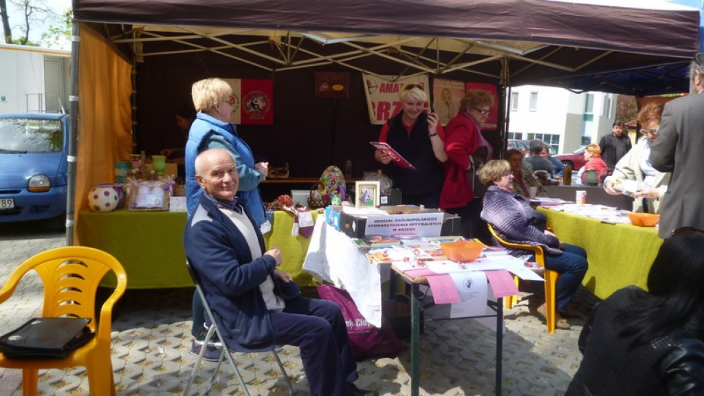 Trwają Dni Brzegu, Święto Flagi i prezentacja organizacji pozarządowych [fotorelacja]