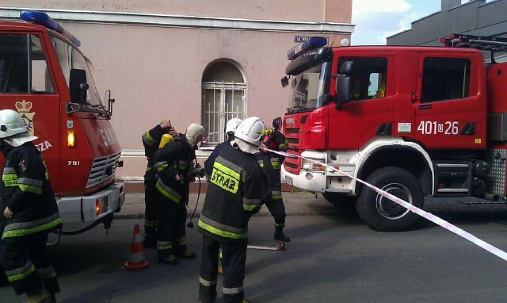 Pożar hali magazynowej w Brzegu [zdjęcia + video]