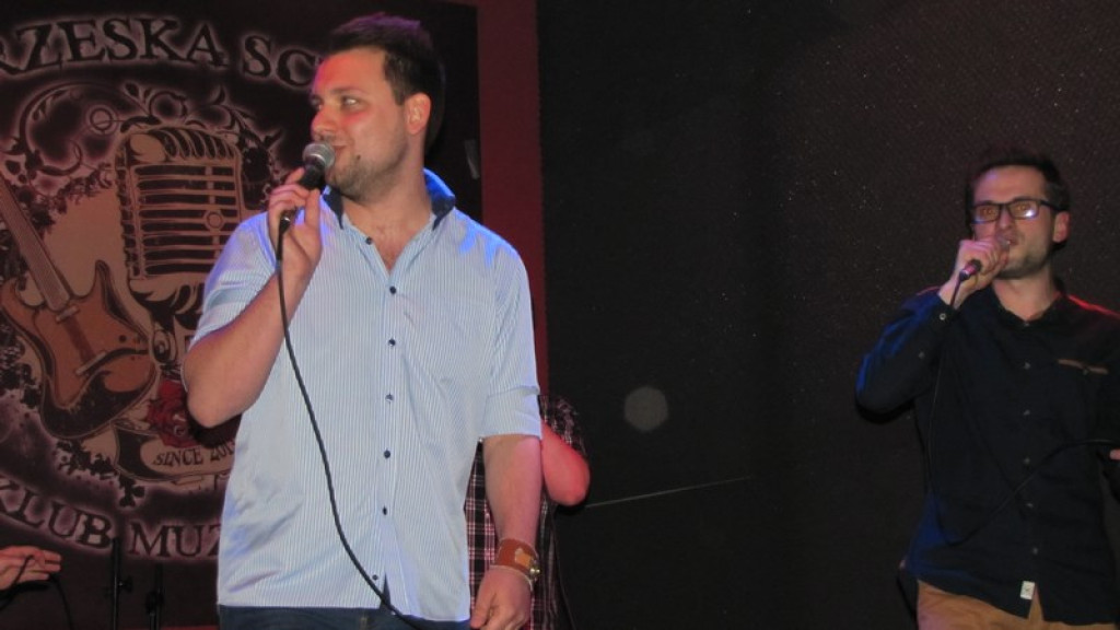 Shantażyści zacumowali do portu Brzeska Scena