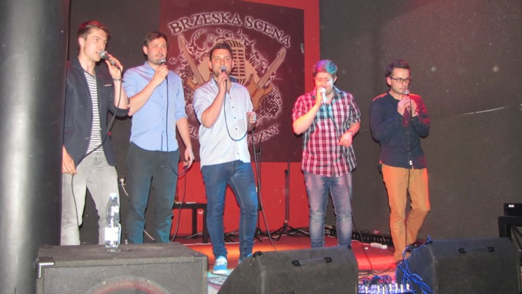 Shantażyści zacumowali do portu Brzeska Scena