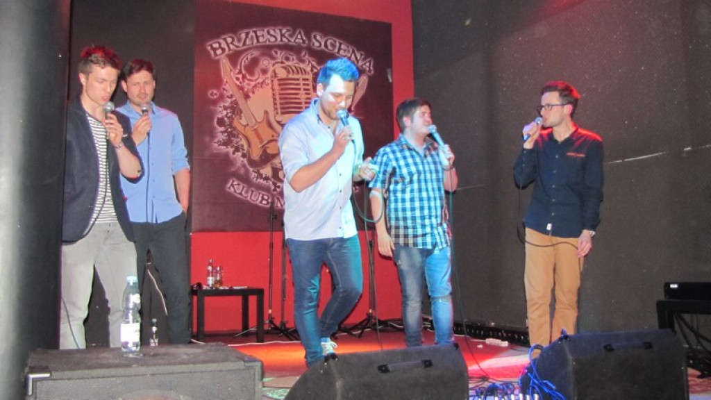 Shantażyści zacumowali do portu Brzeska Scena