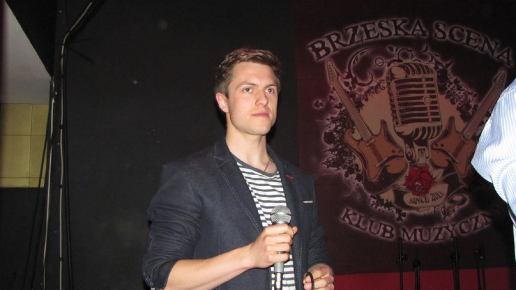 Shantażyści zacumowali do portu Brzeska Scena