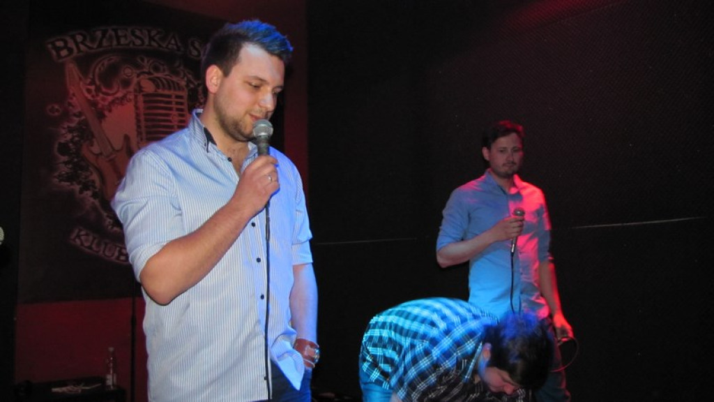 Shantażyści zacumowali do portu Brzeska Scena