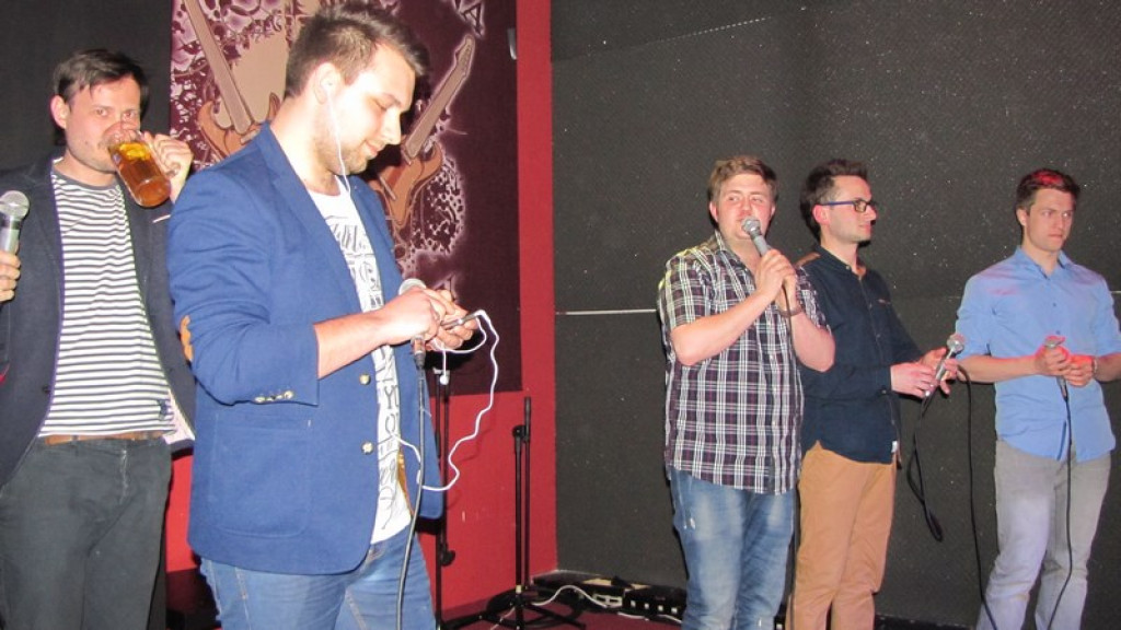 Shantażyści zacumowali do portu Brzeska Scena