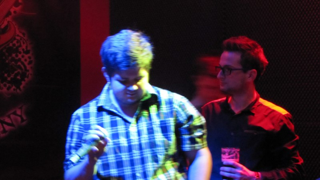 Shantażyści zacumowali do portu Brzeska Scena