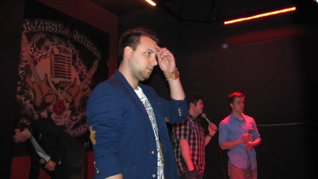 Shantażyści zacumowali do portu Brzeska Scena