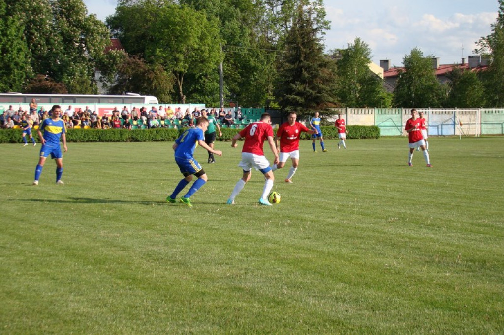 IV-ligowe derby Olimpii ze Stalą na remis