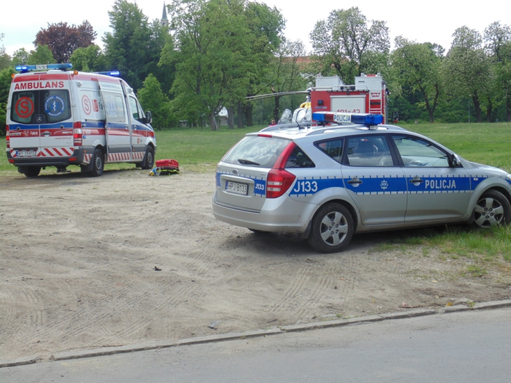 Brzeg: Chłopiec wpadł do studzienki kanalizacyjnej