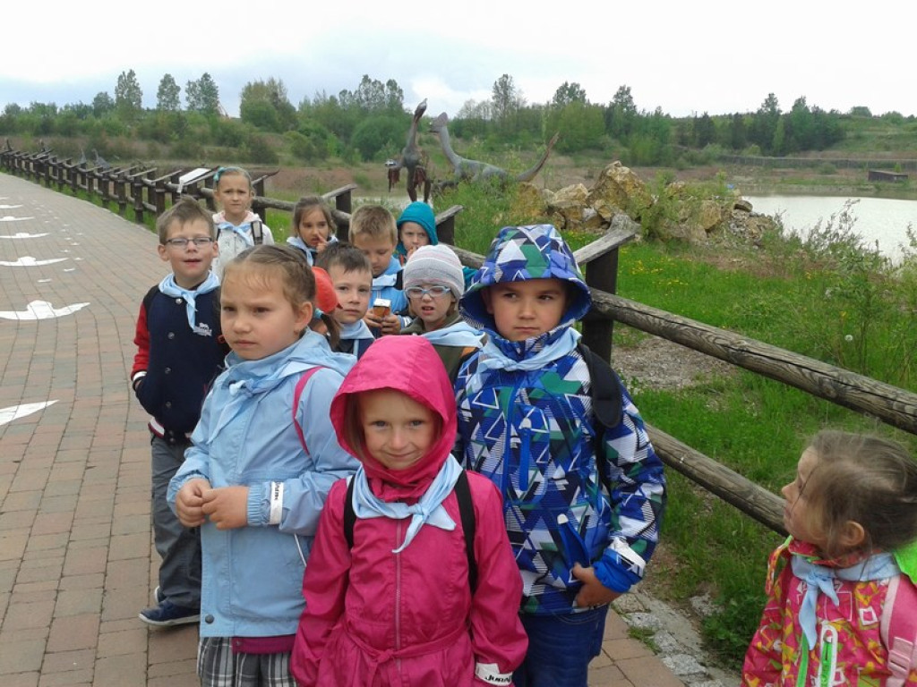 Przedszkolaki w Jura Parku