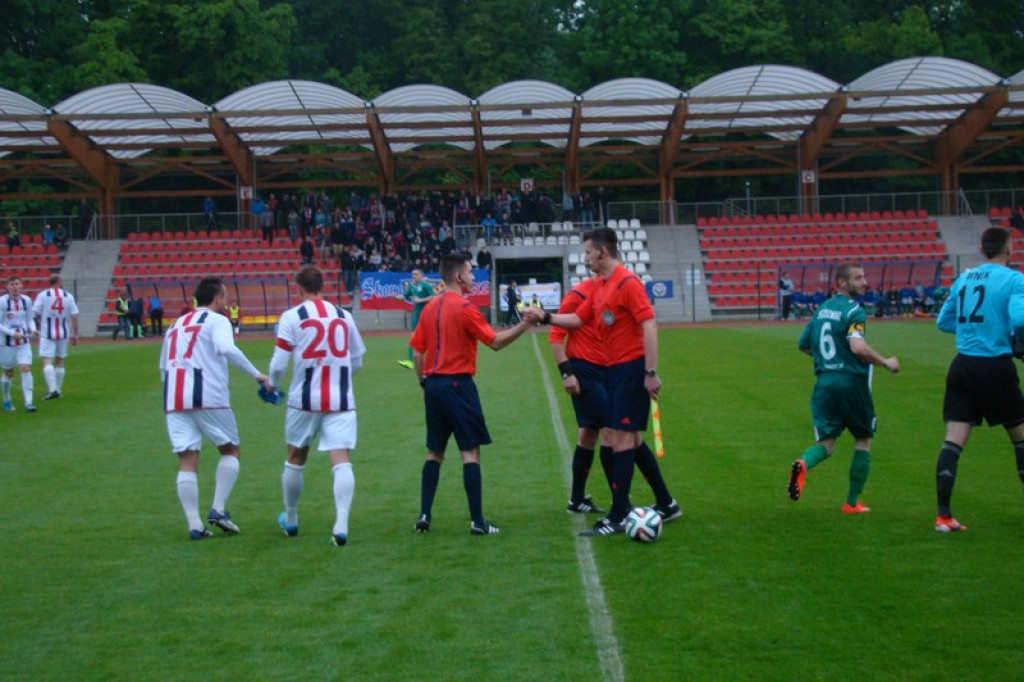 Finał Pucharu Polski w Brzegu - do przerwy 0:0