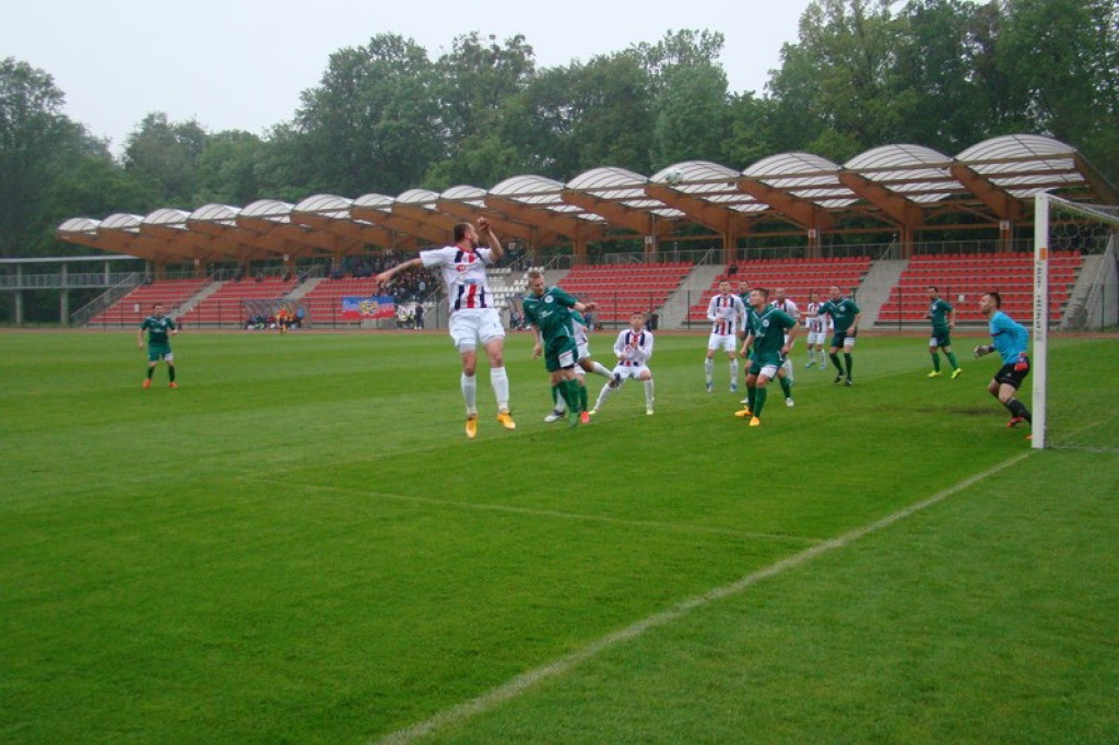 Finał Pucharu Polski w Brzegu - do przerwy 0:0