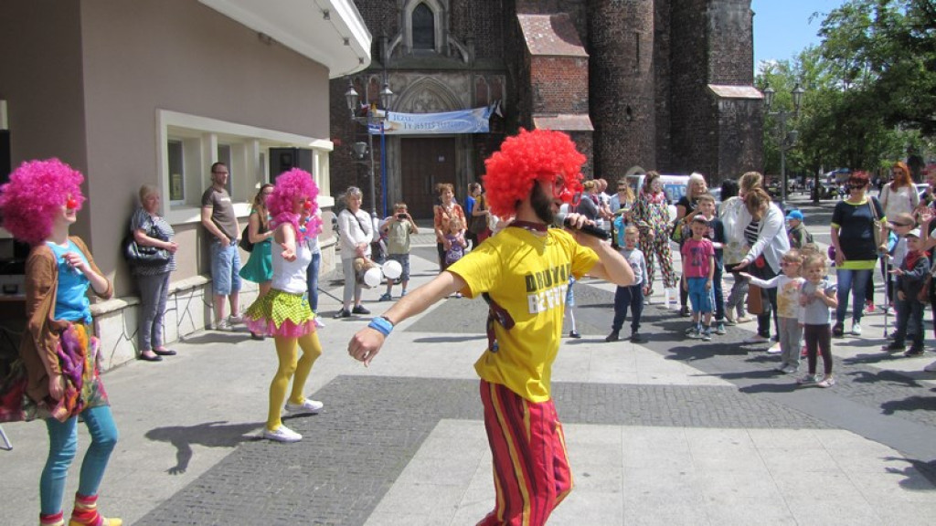 Klauny opanowały miasto!