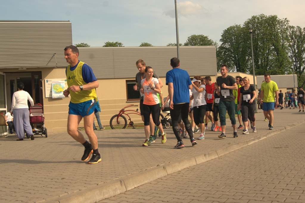 Pierwszy dzień Pikniku Lekkoatletycznego - Polska Biega [galeria zdjęć]