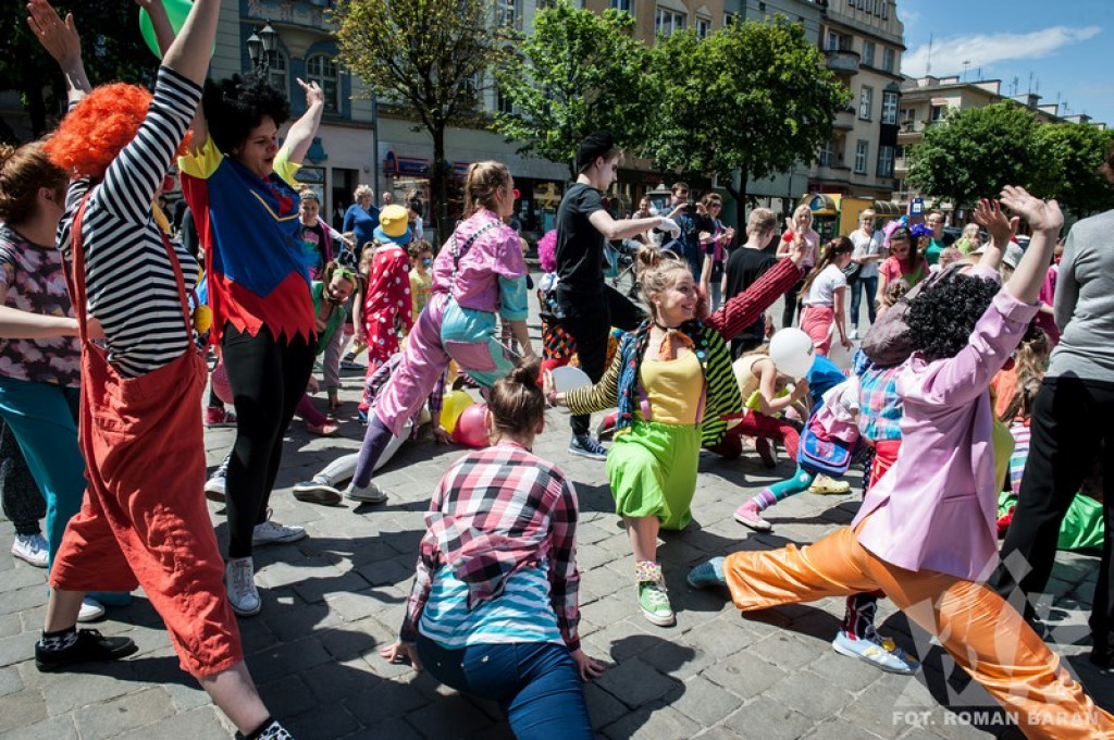 Klauny opanowały miasto!