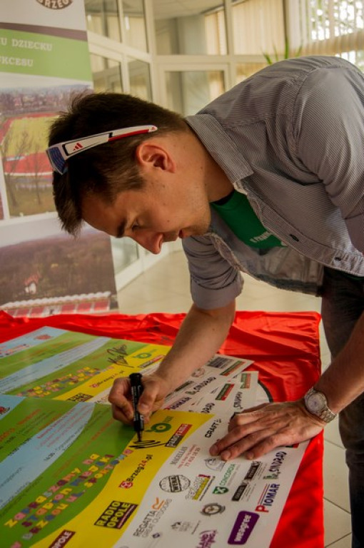 Brzeg: Pobili rekord świata! III Dzień Pikniku Lekkoatletycznego