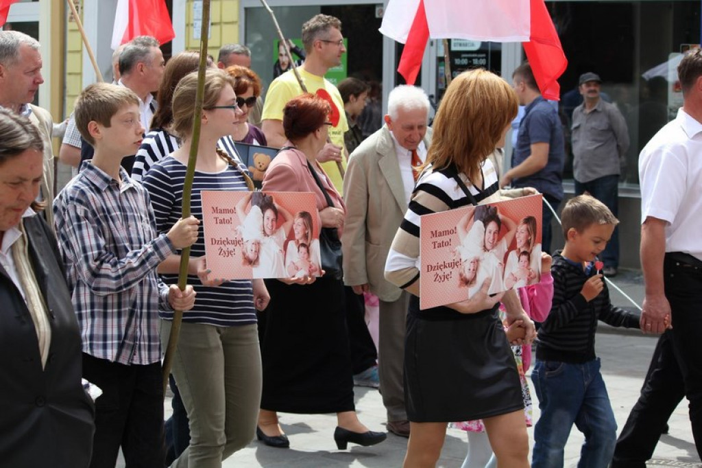 Marsz dla Życia i Rodziny w Brzegu [FOTORELACJA]