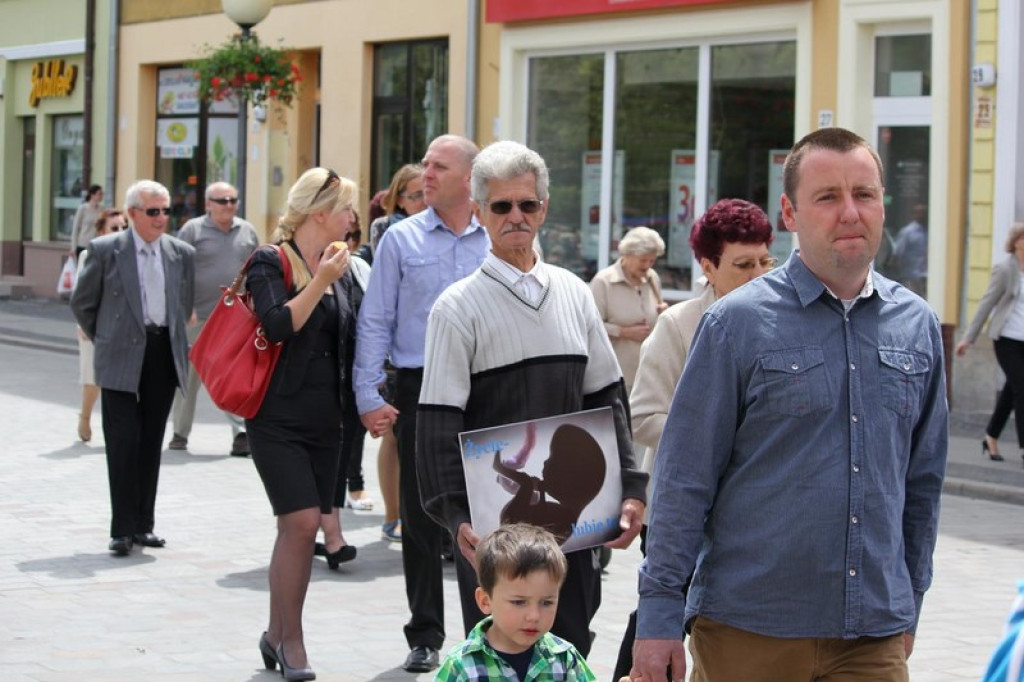 Marsz dla Życia i Rodziny w Brzegu [FOTORELACJA]